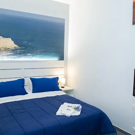 Couette-café Brio 4*